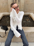 Autumn 2025 New White Collar Design T-Shirt Women's Fashion Long-Sleeved Horn Sleeve Top 68HZ